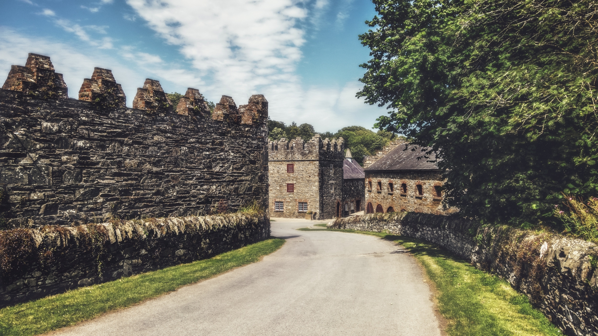 house that looks like a castle down the end of the road